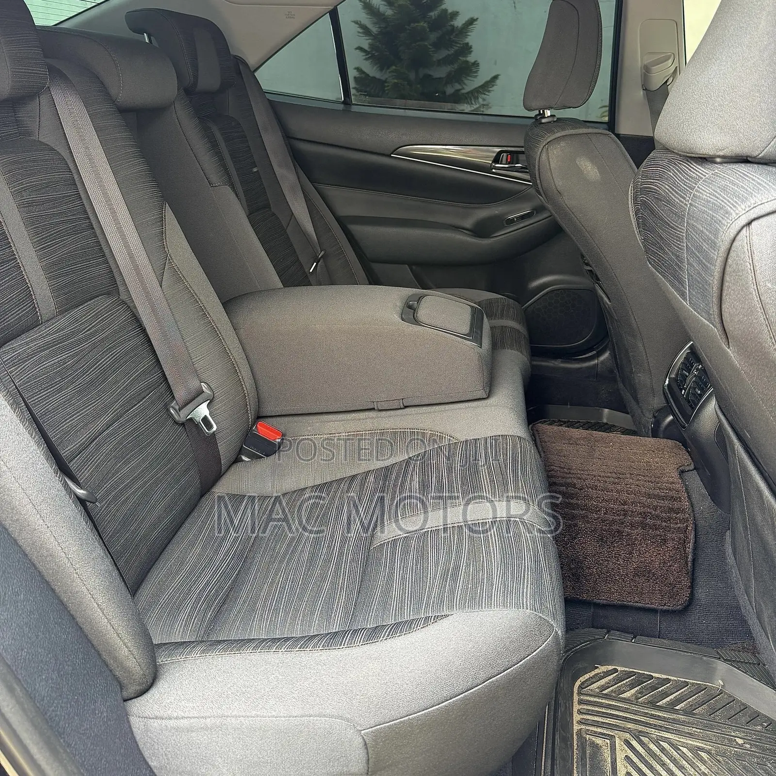 Toyota Crown 2015 Black