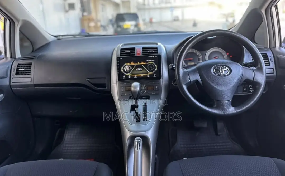 Toyota Auris 2006 Silver