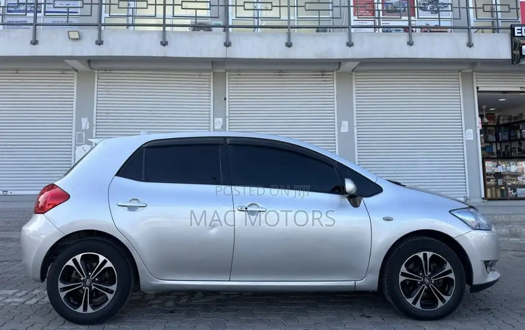 Toyota Auris 2006 Silver