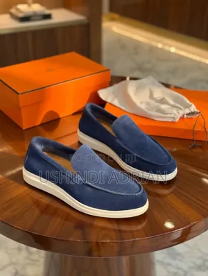 Viatu Vipya–Usikose!|Size: 40 / 41 / 42 / 43 / 44 / 45Bei: 130,000/=
