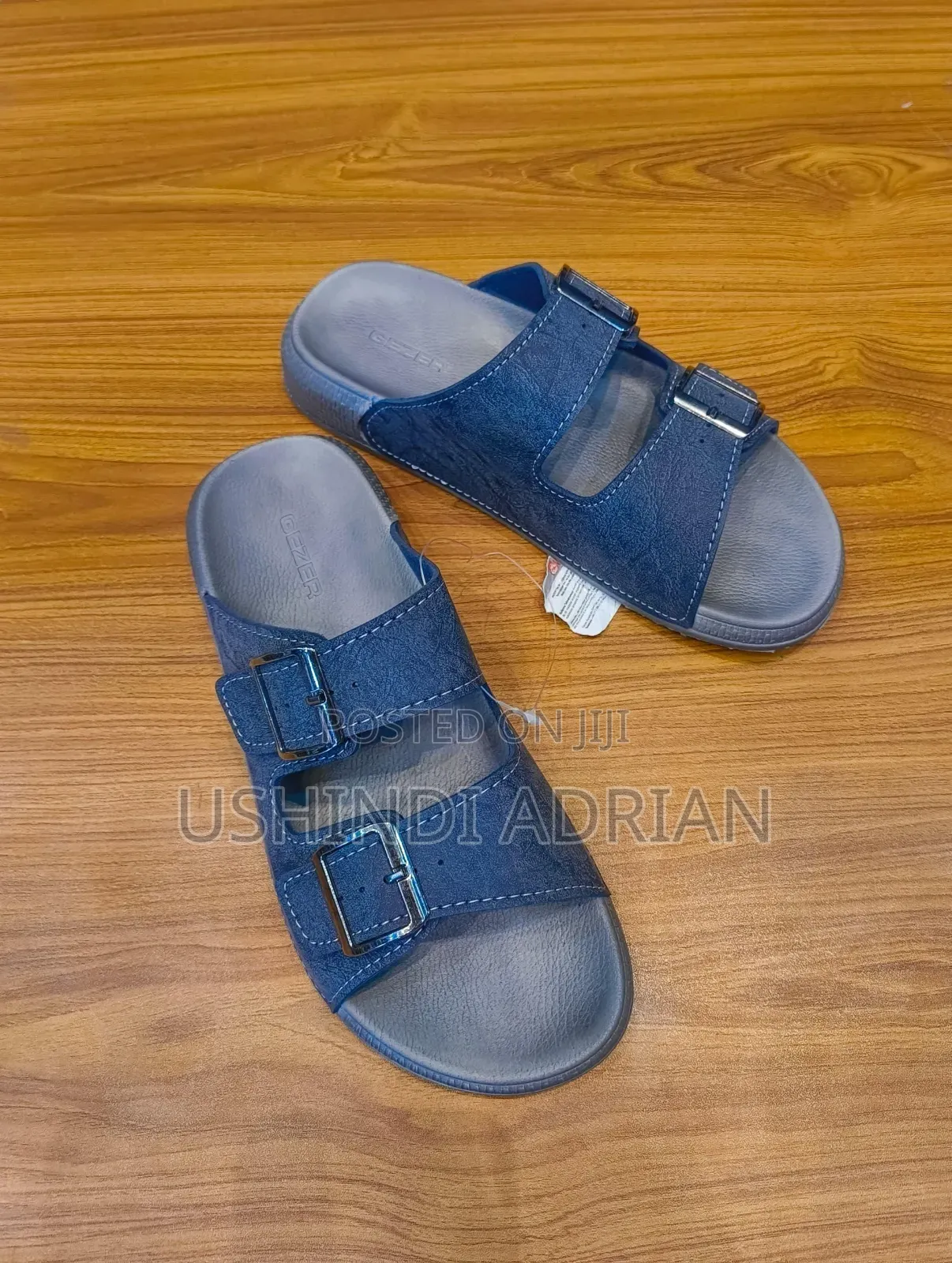 Sendo–Mpya Kabisa!Size: 40–45Bei Ya Rejareja: 130,000/=