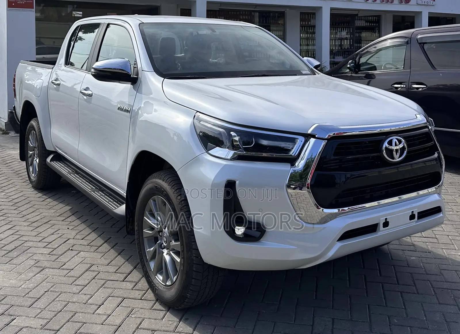 New Toyota Hilux 2025 White