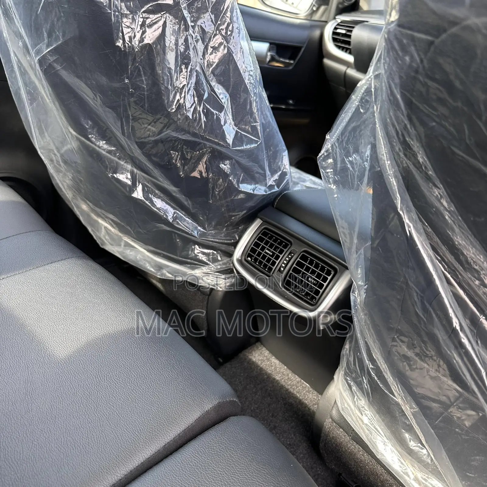 New Toyota Hilux 2025 White