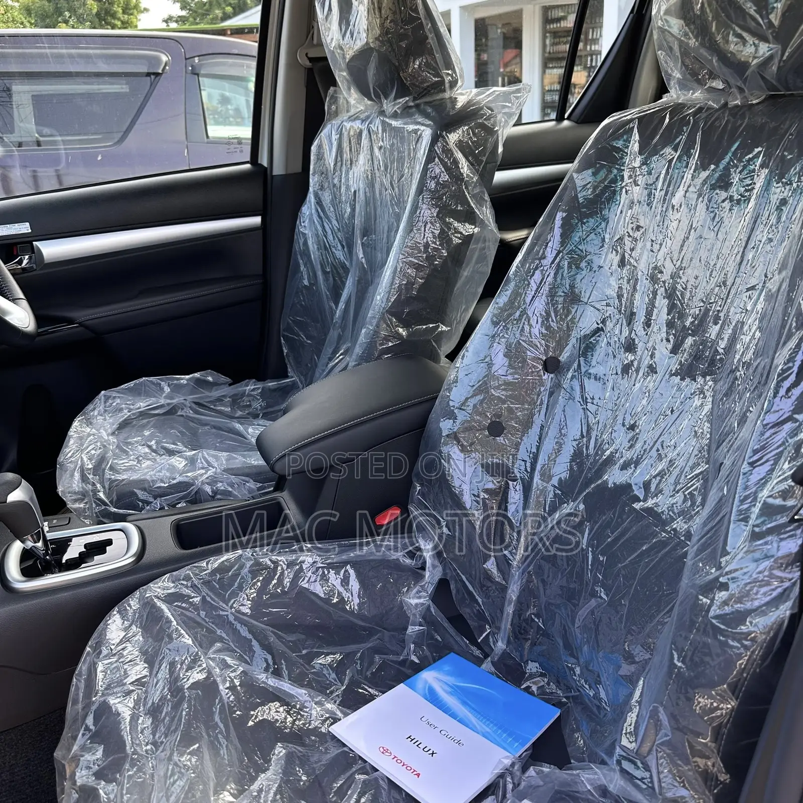 New Toyota Hilux 2025 White