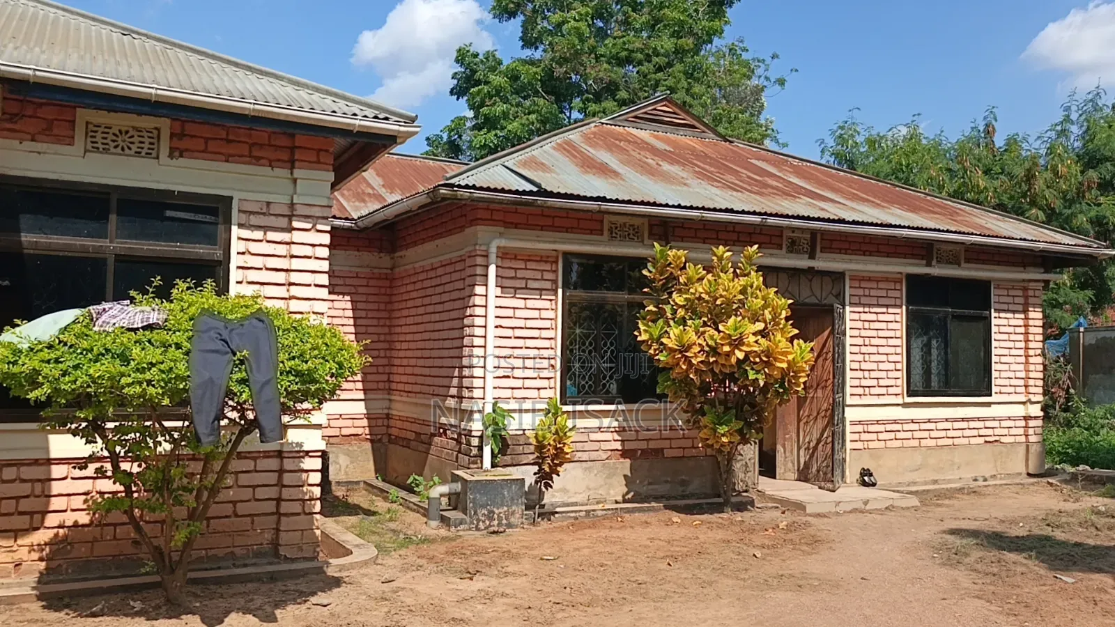 Hostel for Sale Mwanza Saut