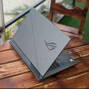 New Laptop Asus ROG Strix G17 16GB Intel Core i7 SSD 1T