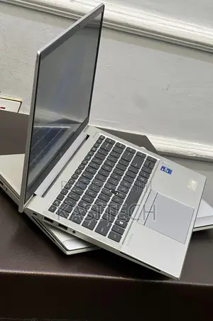 Laptop HP EliteBook 840 G8 16GB Intel Core i5 SSD 128GB