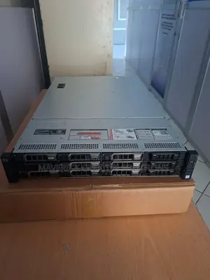 Server Dell PowerEdge R730 64GB Intel Xeon HDD+SSD 4T
