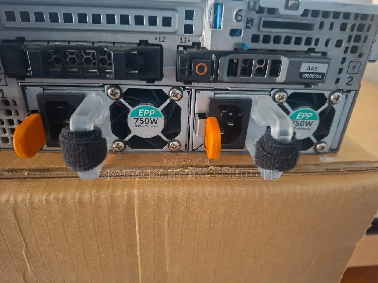 Server Dell PowerEdge R730 64GB Intel Xeon HDD+SSD 4T