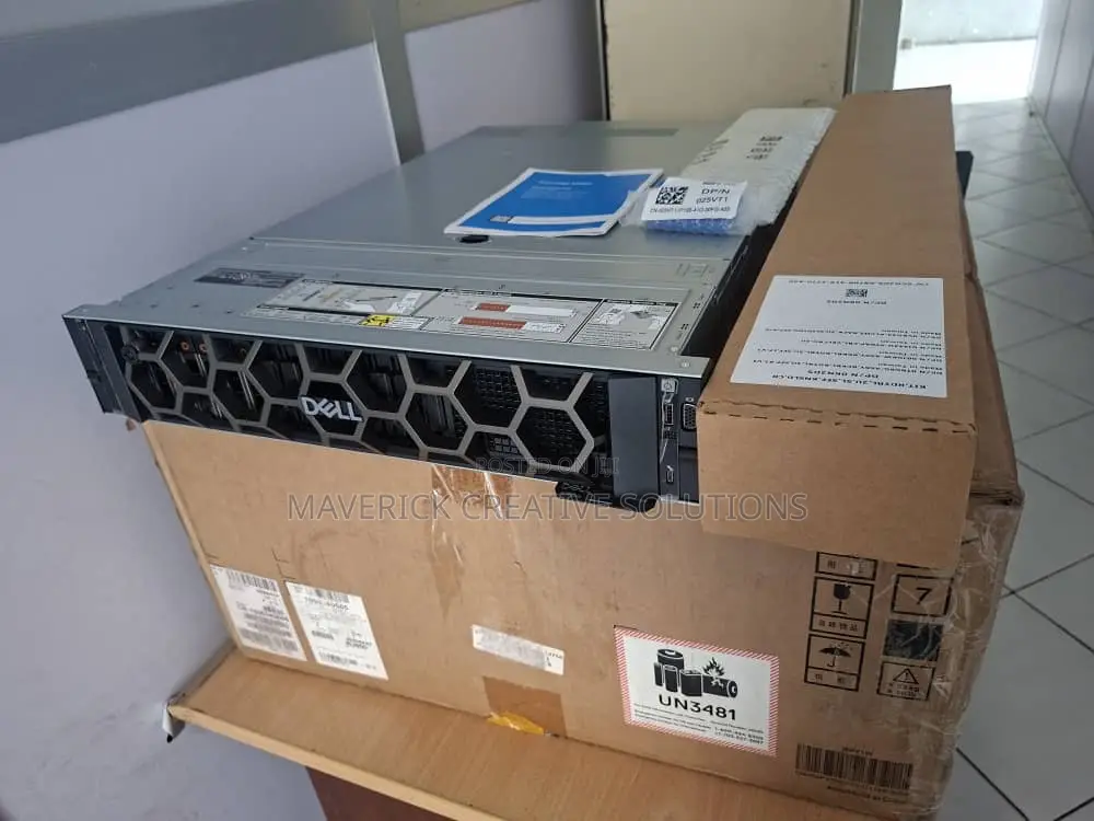 New Server Dell PowerEdge R750 64GB Intel Xeon HDD+SSD 72GB