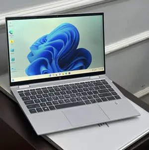 Laptop HP EliteBook x360 1040 G7 16GB Intel Core i5 SSD 256GB