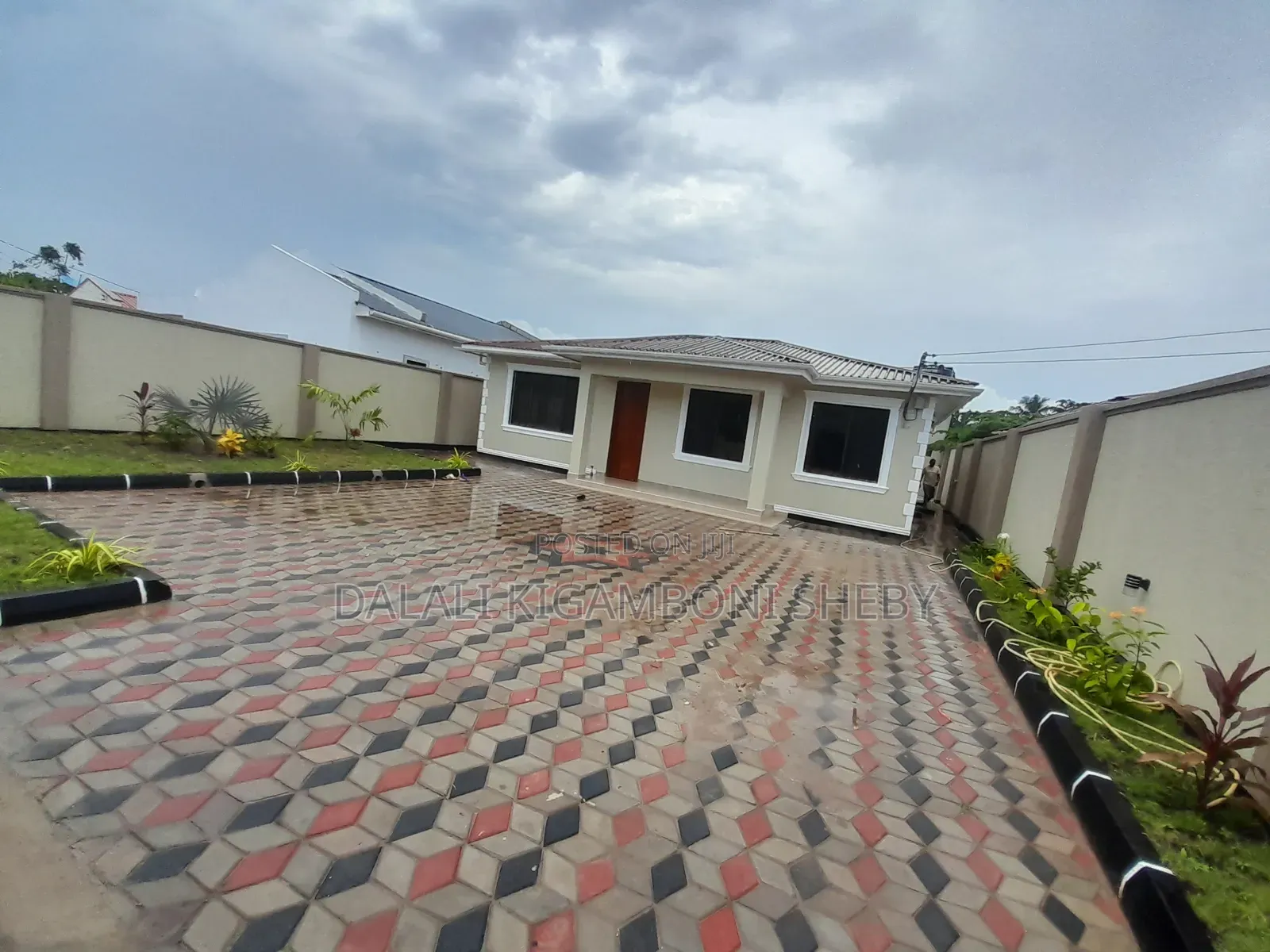 3bdrm House in Kigamboni Kisota for sale