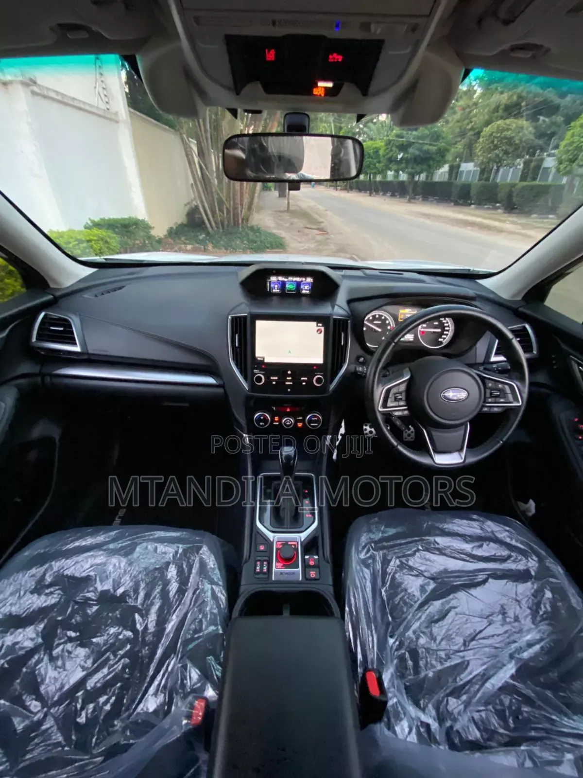 Subaru Forester Premium AWD 2020 White