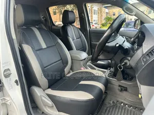 Toyota Hilux 2009 White