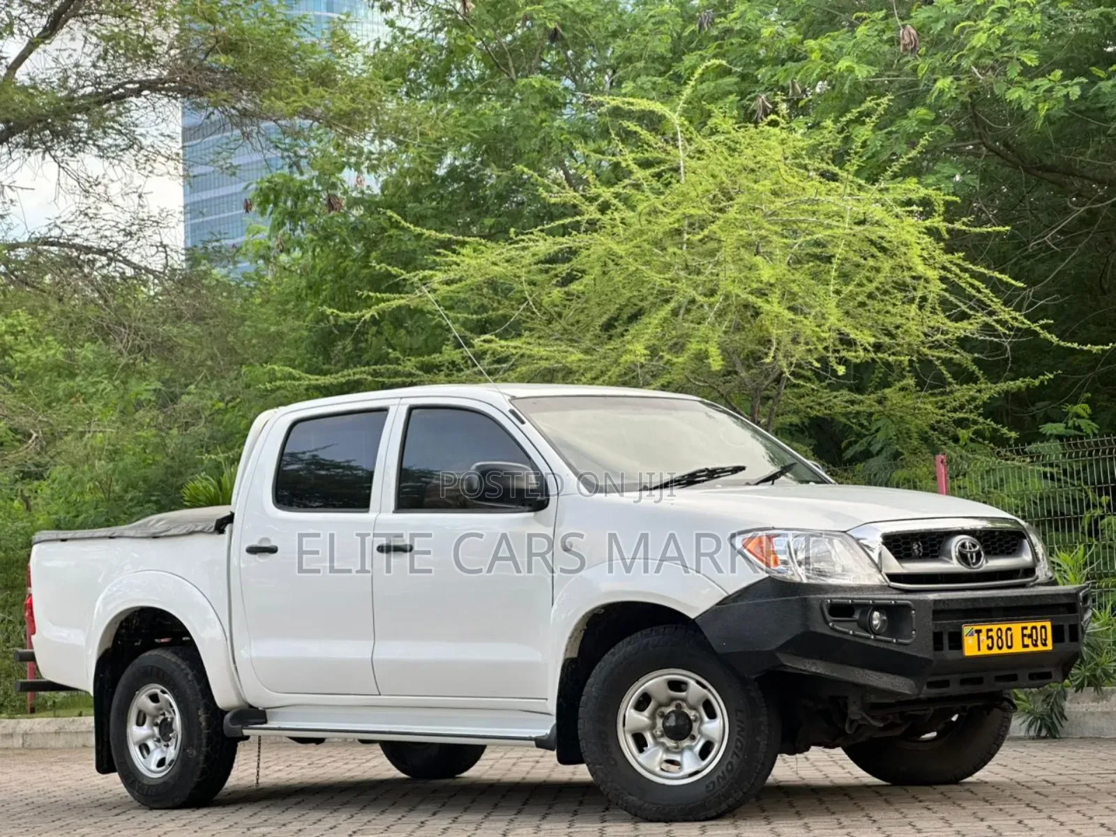 Toyota Hilux 2009 White