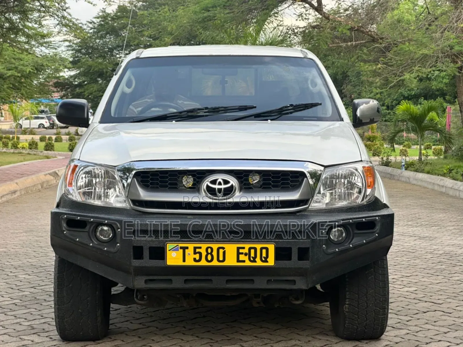 Toyota Hilux 2009 White