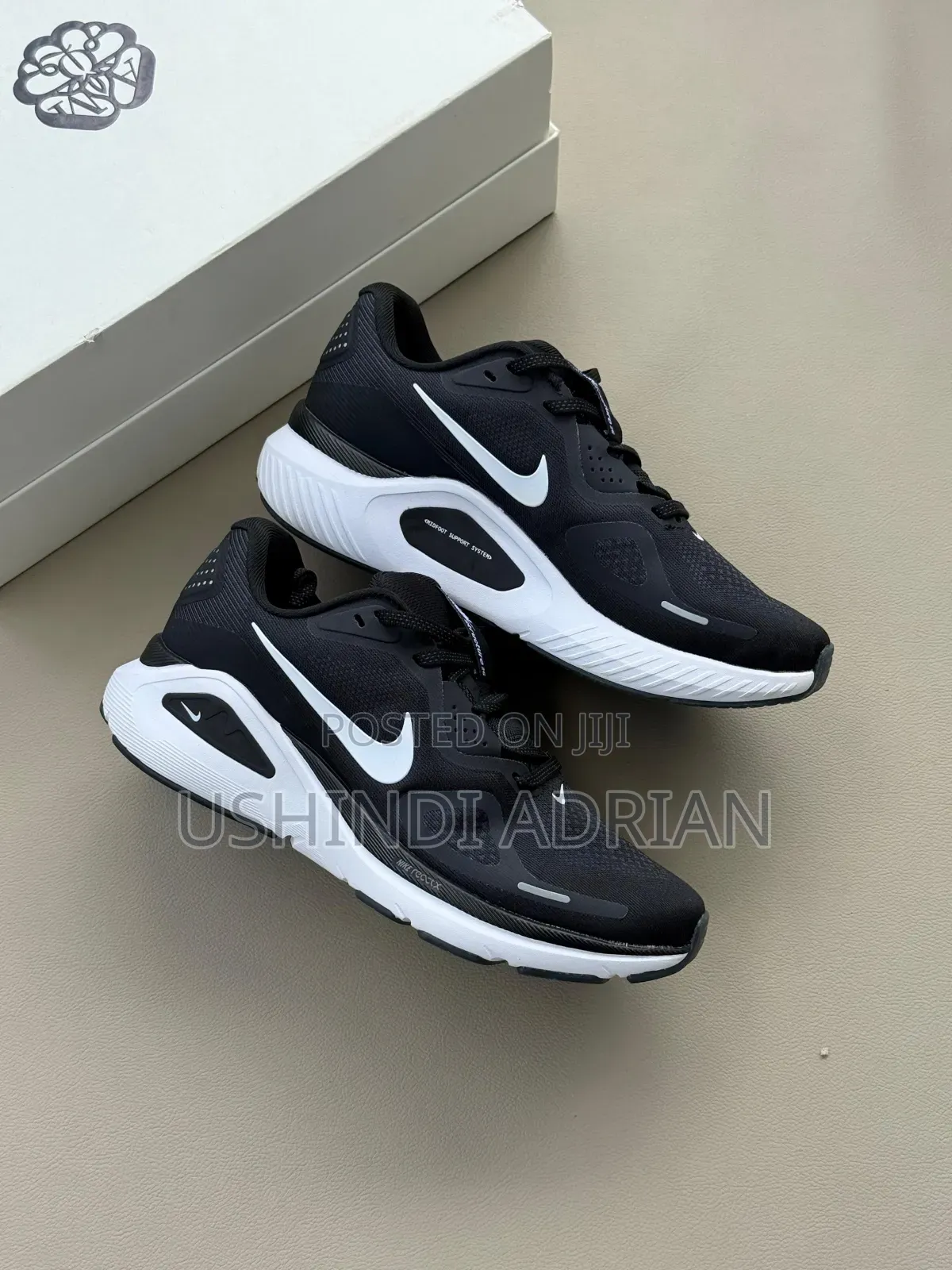 Nike Running |Light•Comfortable•Performance