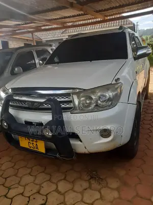 Toyota Fortuner 2005 White