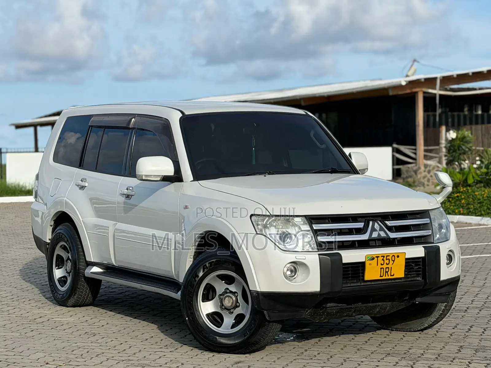 Mitsubishi Pajero 2008 White