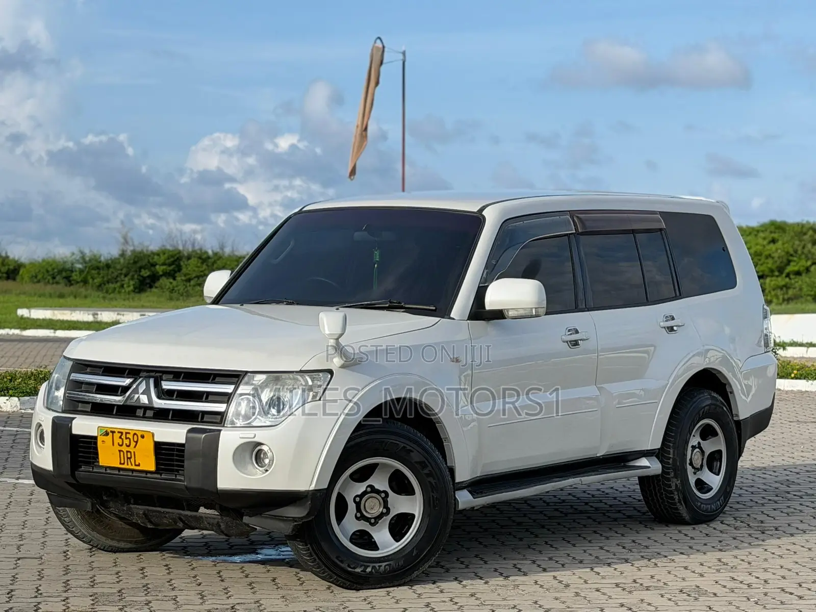 Mitsubishi Pajero 2008 White