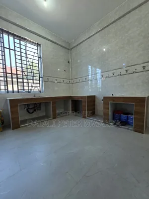 5bdrm Apartment in Rock City, Ilemela Ward for rent