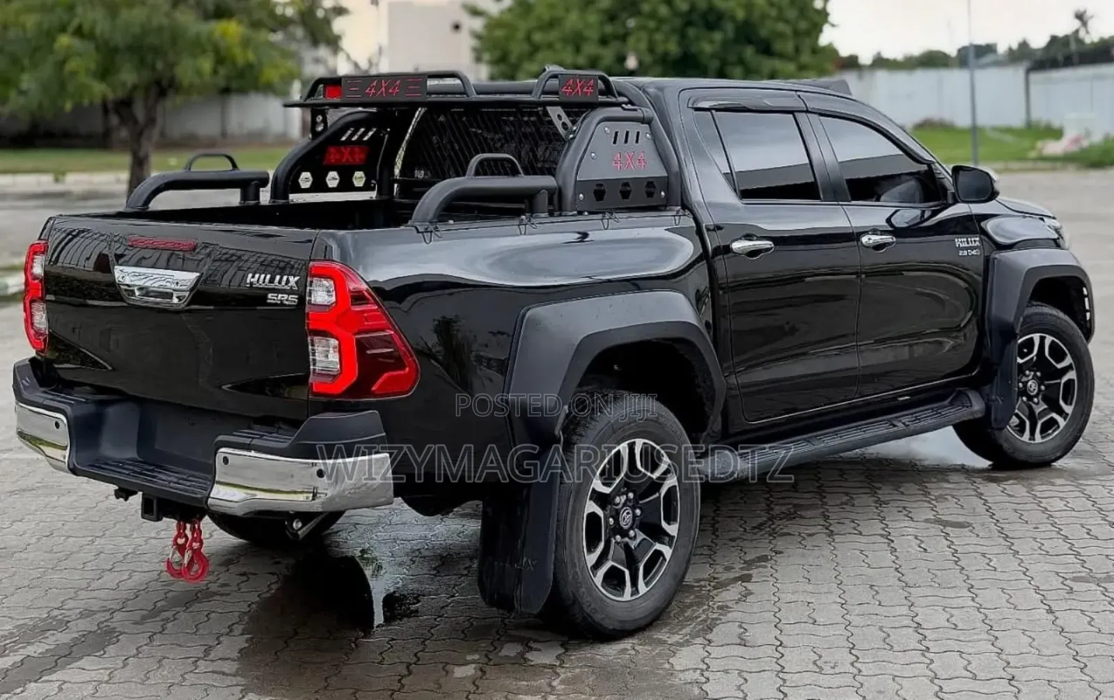Toyota Hilux 2023 Black