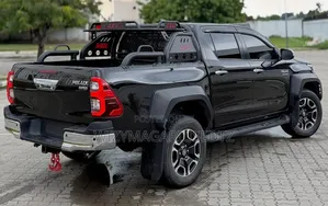 Toyota Hilux 2023 Black