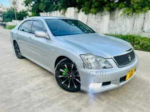 Toyota Crown 2006 Silver
