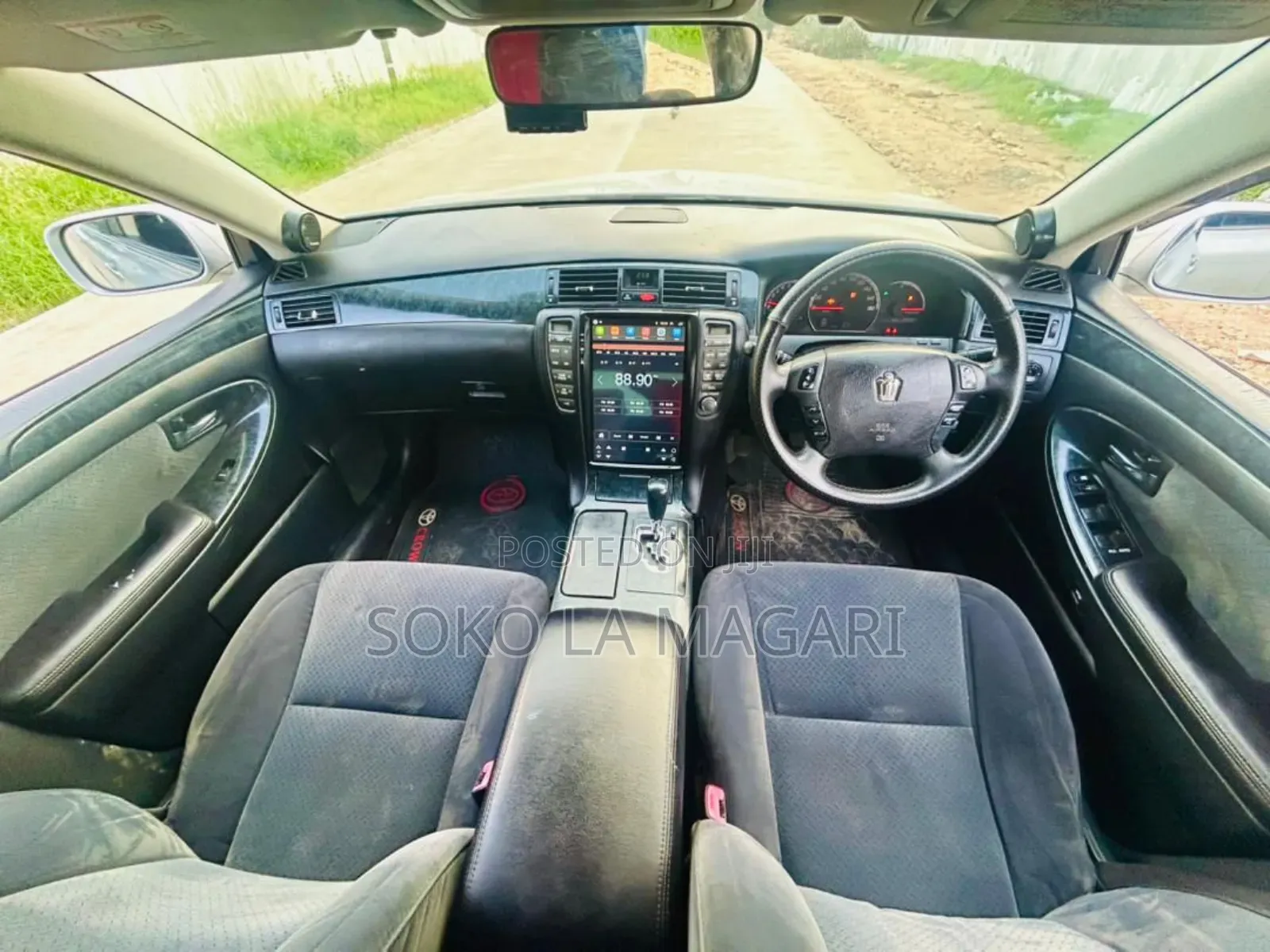 Toyota Crown 2006 Silver