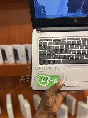 Laptop HP 348 G4 8GB Intel Core i5 HDD 500GB