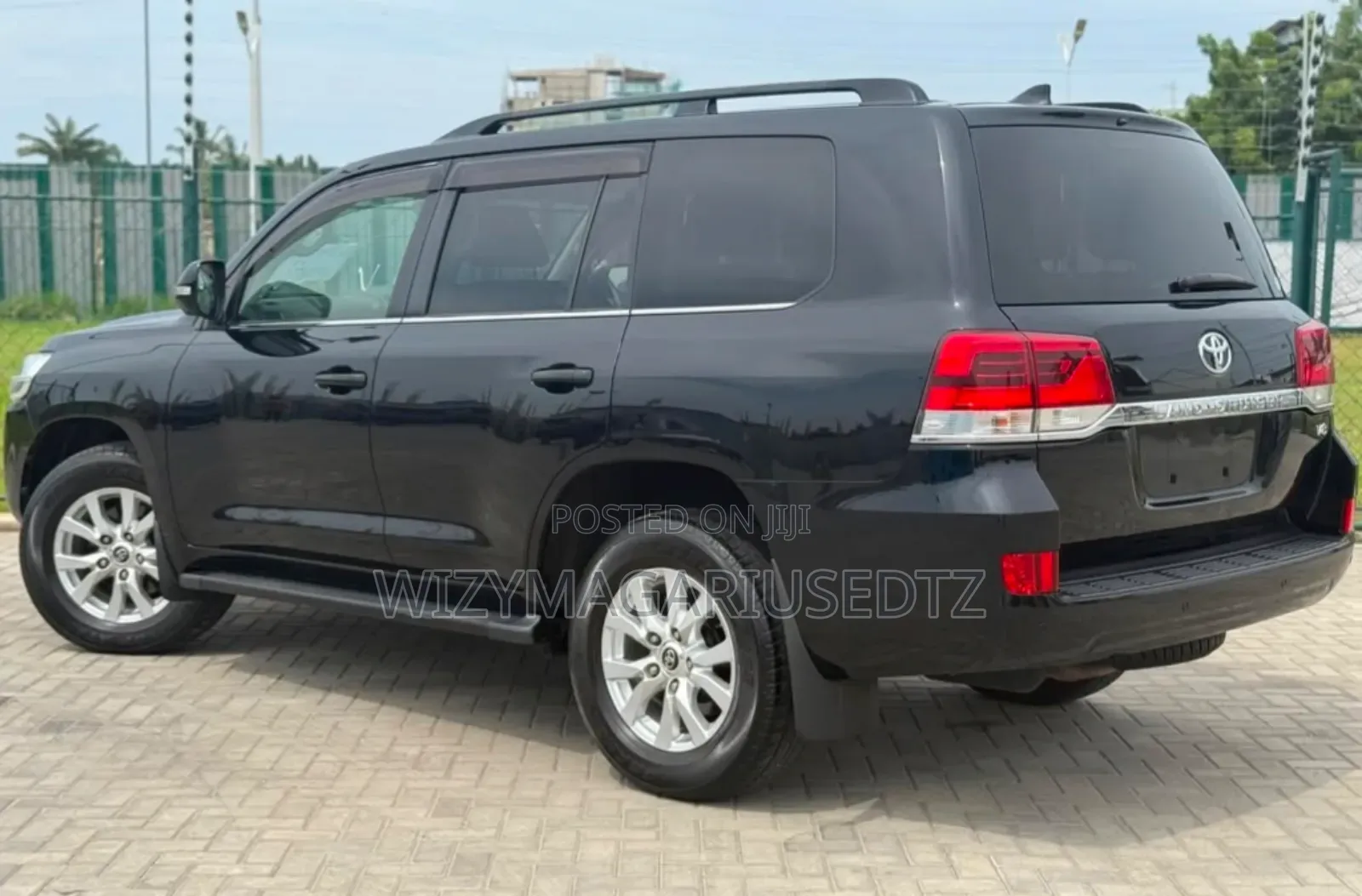 Toyota Land Cruiser 4.5 V8 VXR 2017 Black