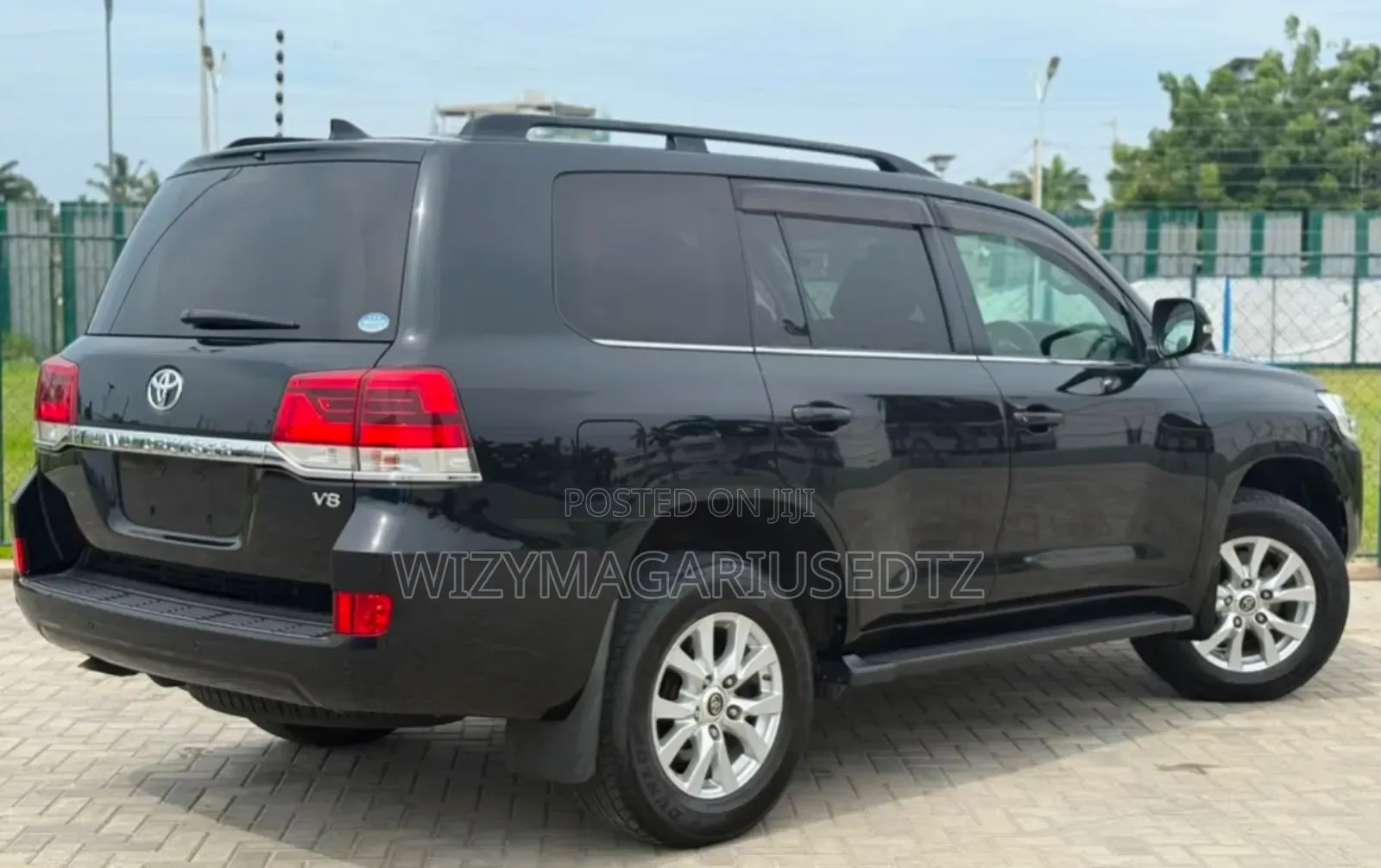 Toyota Land Cruiser 4.5 V8 VXR 2017 Black
