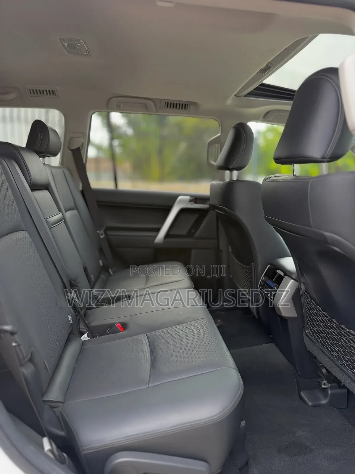 Toyota Land Cruiser Prado 2023 White