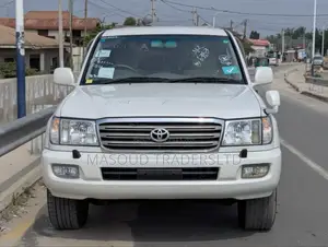 Toyota Land Cruiser 4.5 V8 GXR 2007 White