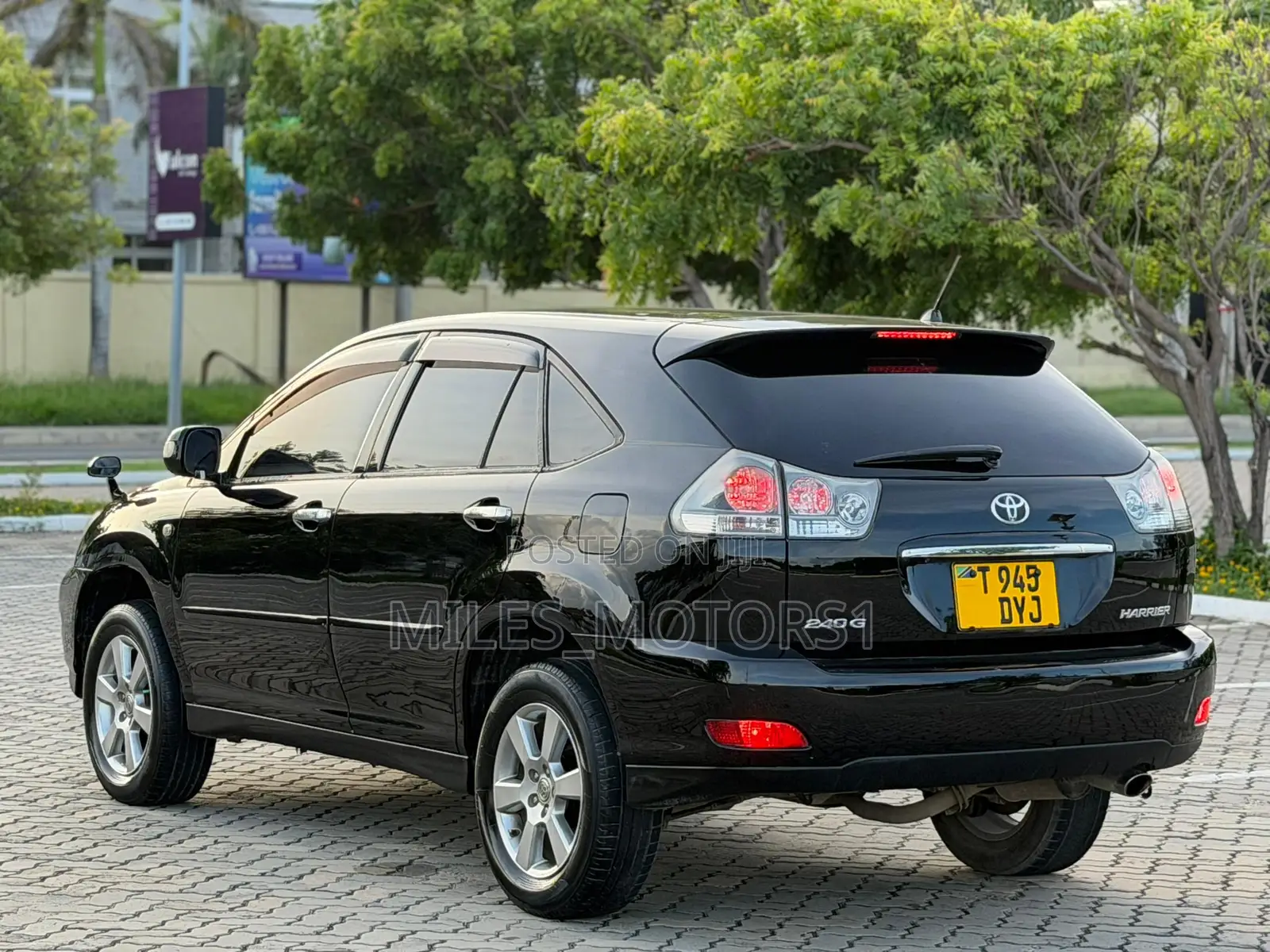Toyota Harrier 2006 Black