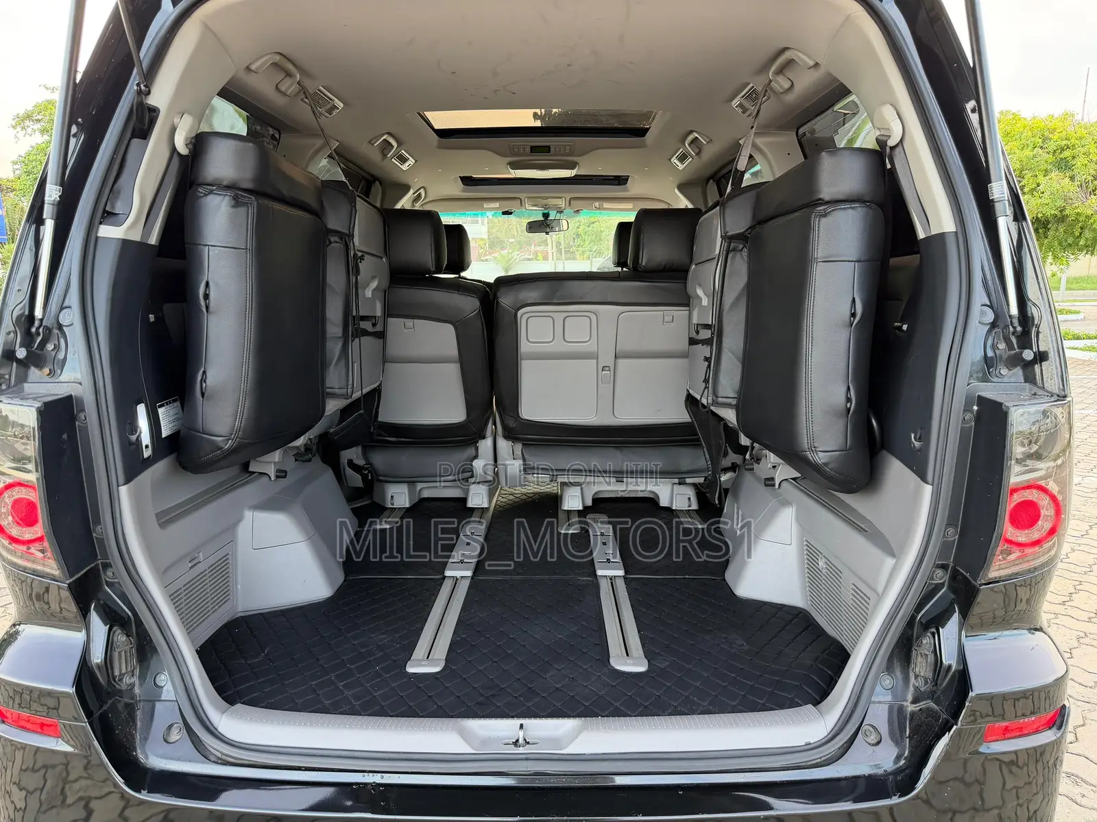 Toyota Alphard 2006 Black