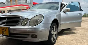 Mercedes-Benz E320 2005 Silver