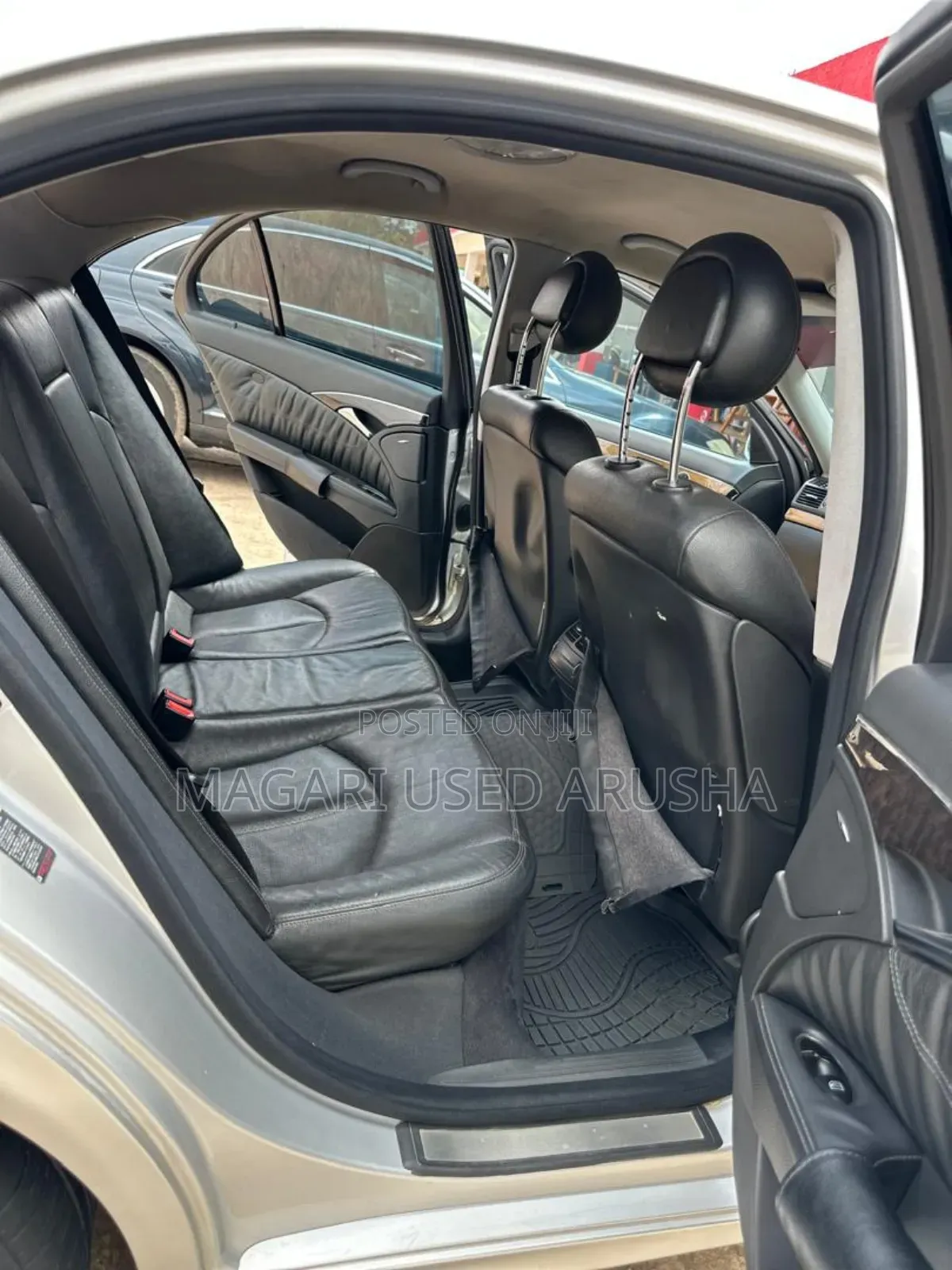 Mercedes-Benz E320 2005 Silver