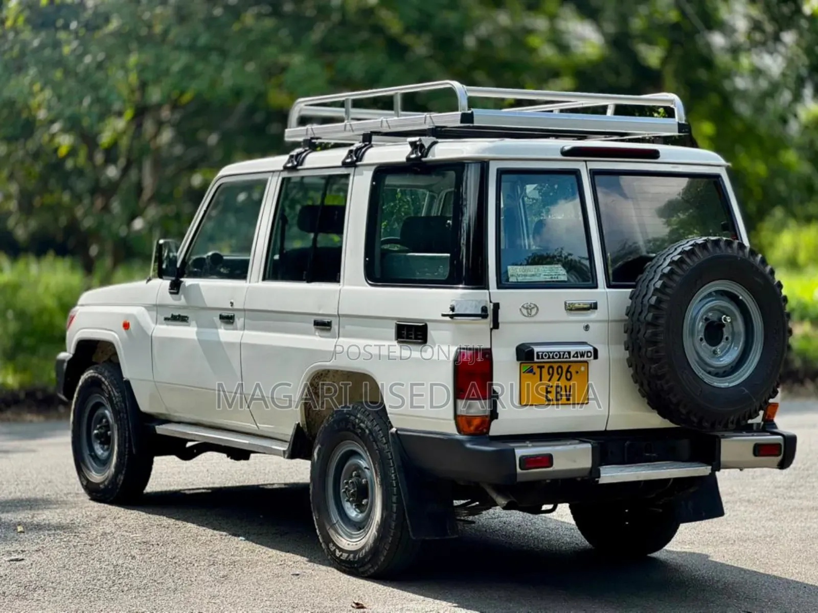 Toyota Land Cruiser 2019 White