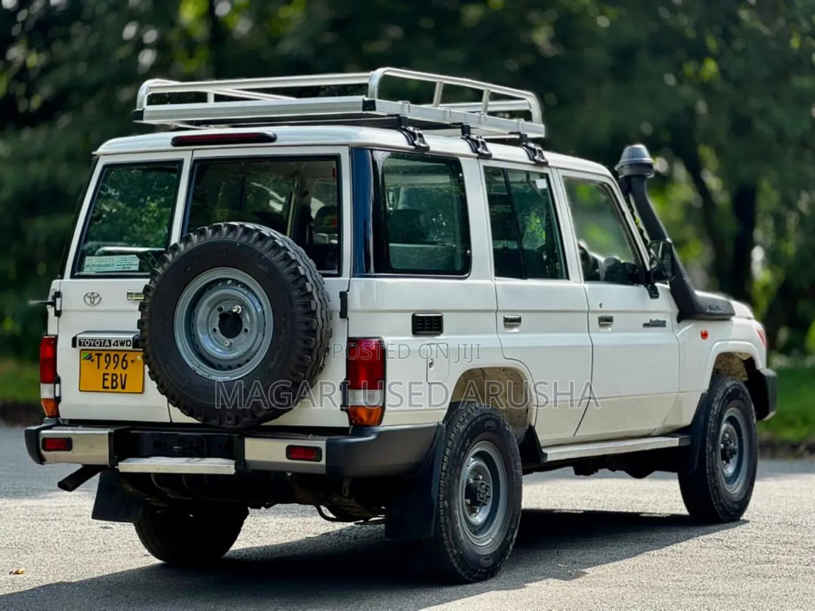 Toyota Land Cruiser 2019 White