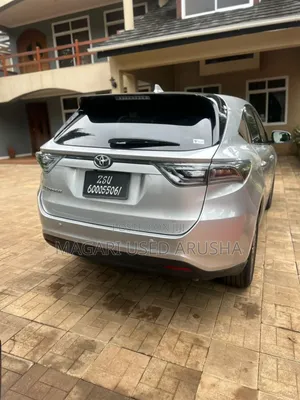 Toyota Harrier 2017 Silver
