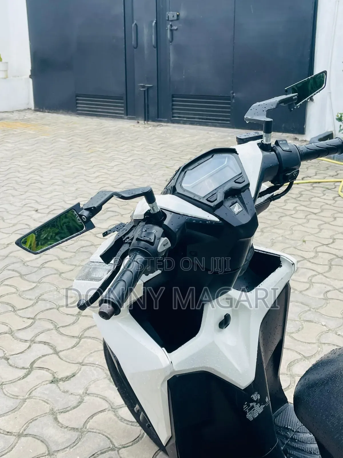 Honda CB 2025 White