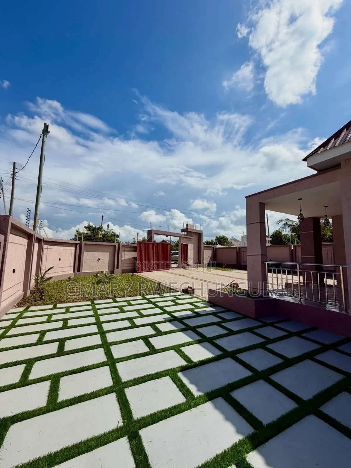 4bdrm House in Bunju Beach for sale