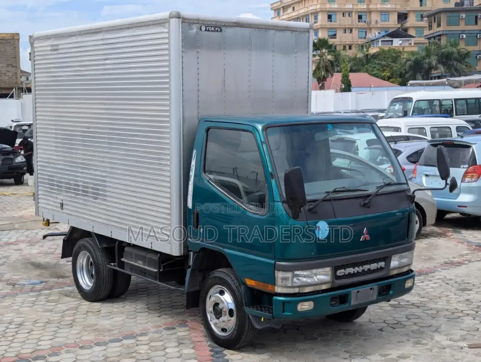 Mitsubishi Canter 4d33