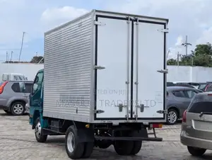 Mitsubishi Canter 4d33