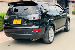 Mitsubishi Outlander 2010 Black