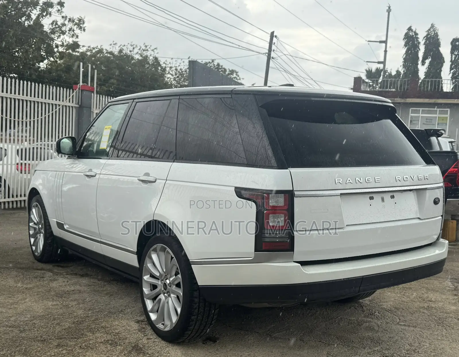 Land Rover Range Rover Vogue 2013 Pearl
