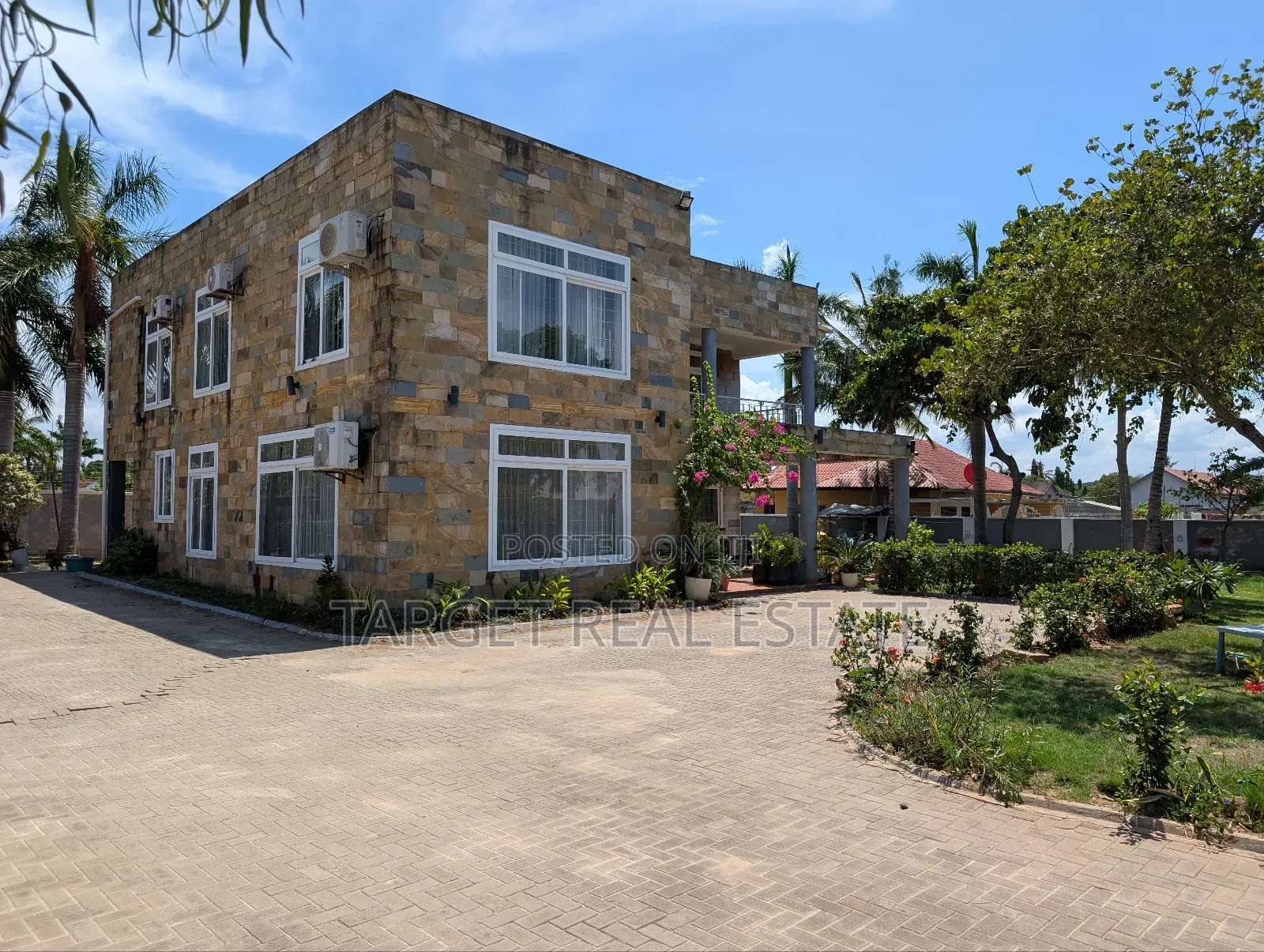 Furnished 5bdrm Bungalow in Mbezi Beach for rent