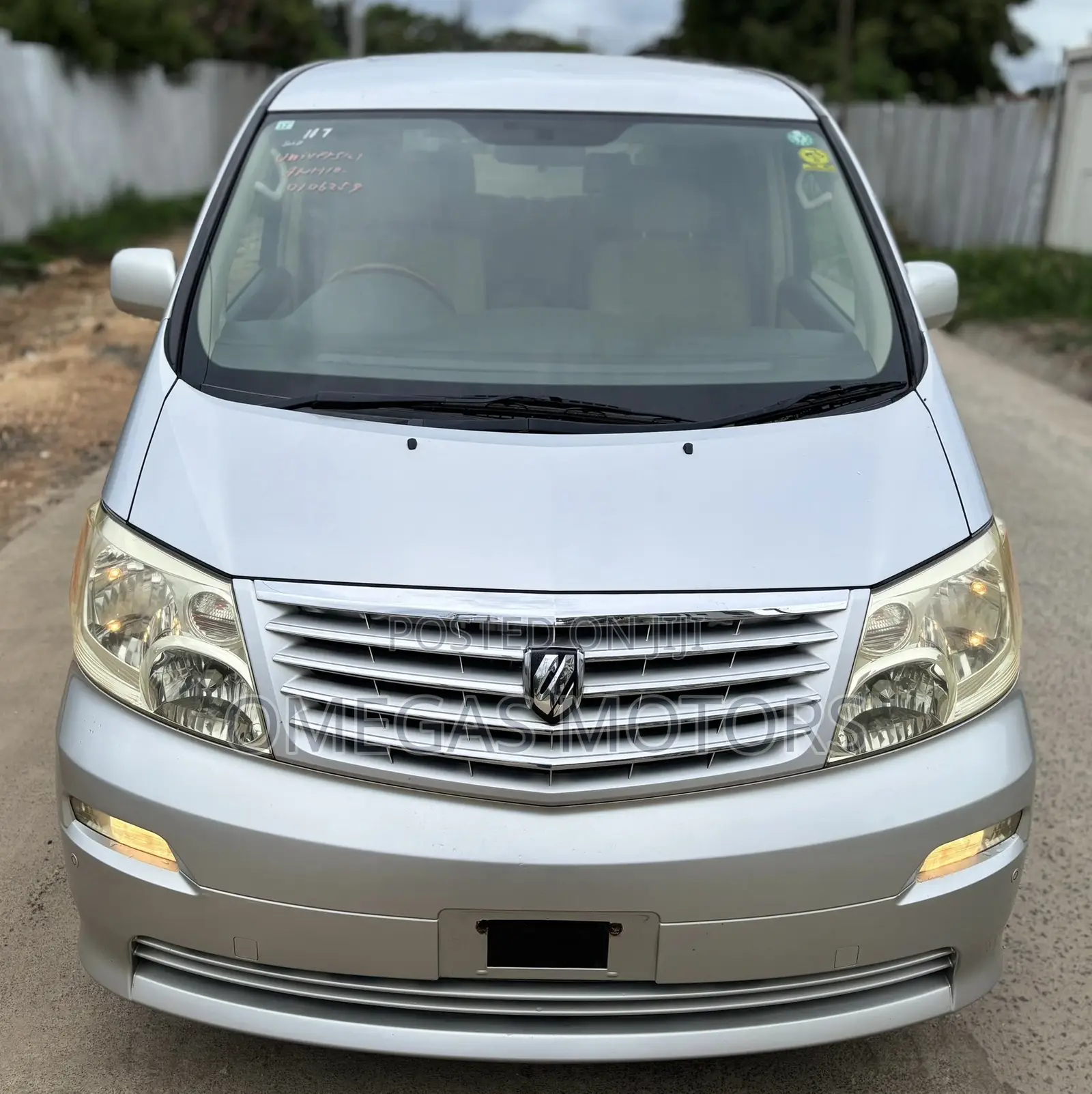 Toyota Alphard 2.4 Petrol FWD 2005 Black