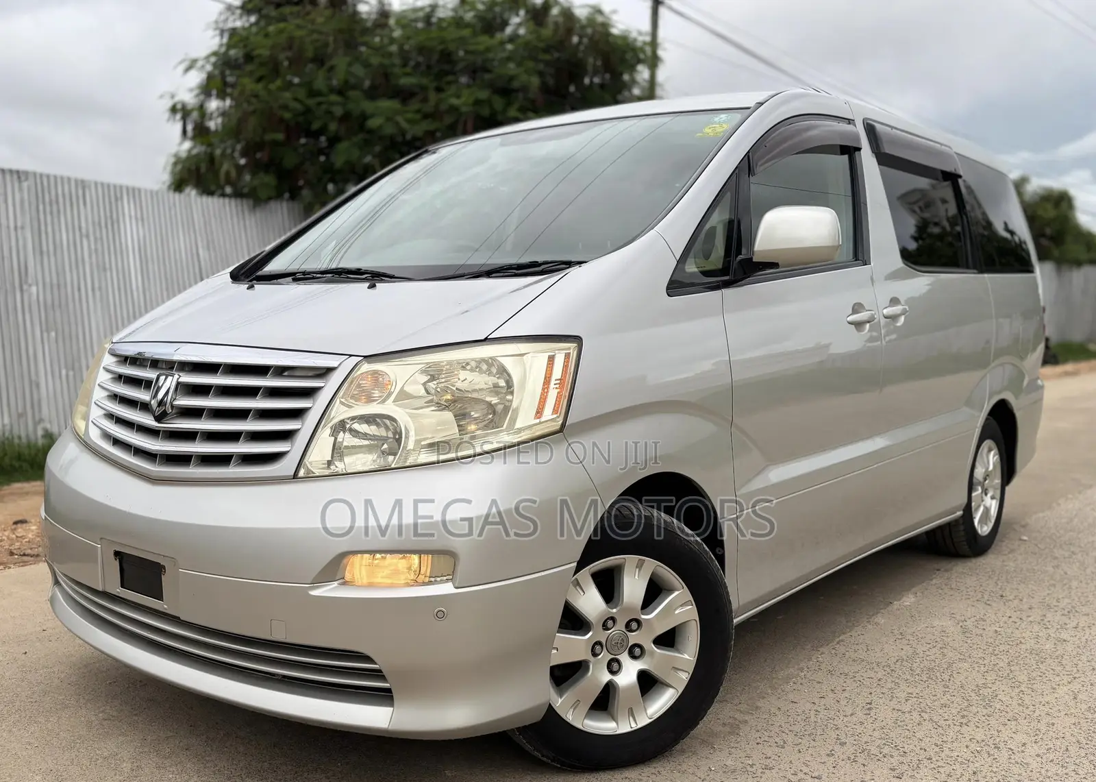 Toyota Alphard 2.4 Petrol FWD 2005 Black